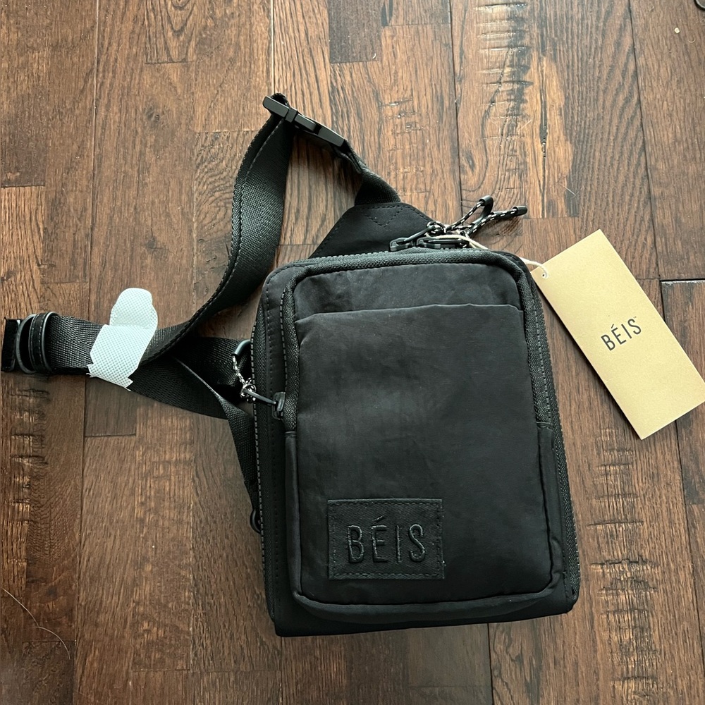 BEIS Sport Sling in Black NWT - SOLD OUT